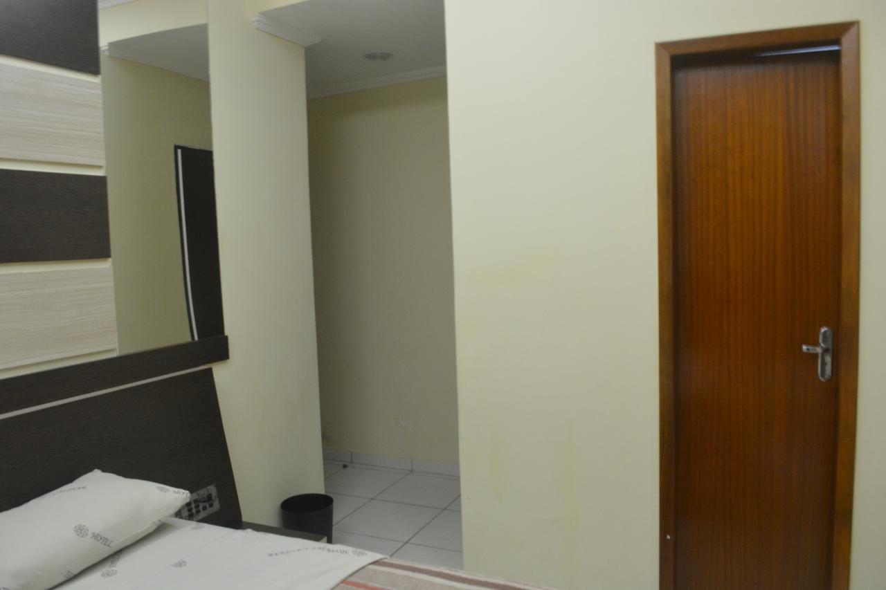 Hotel Calstar 2*